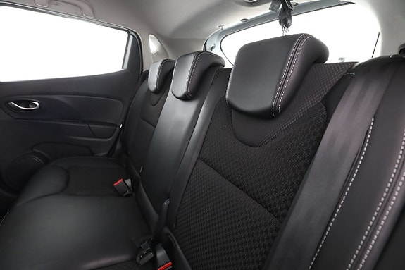 Renault Clio 15 of 30