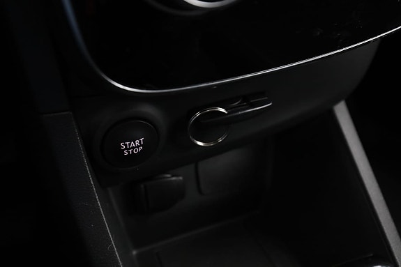 Renault Clio 26 of 30