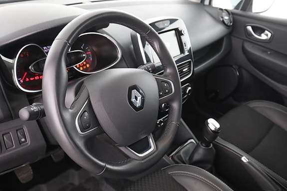 Renault Clio 12 of 30