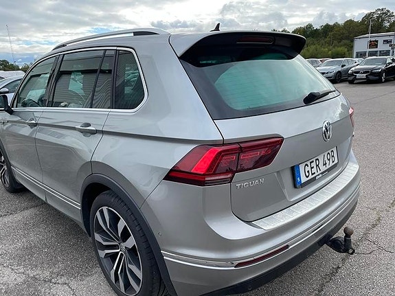 Volkswagen Tiguan 4 of 5