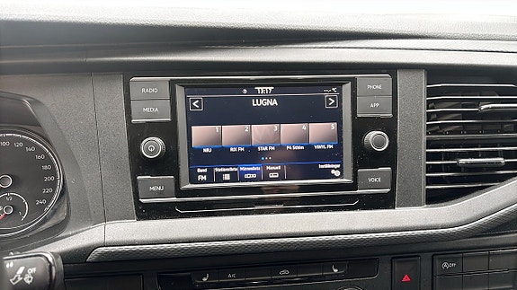 Volkswagen Transporter 9 of 12