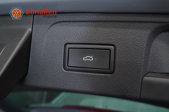 Volkswagen Passat 16 of 24