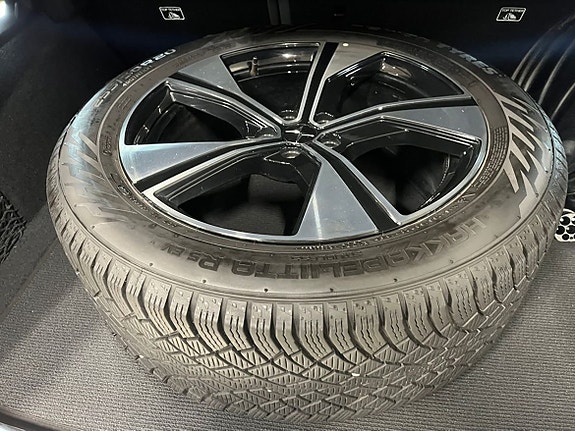 Polestar 4 14 of 20
