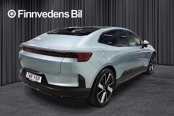Polestar 4 3 of 20