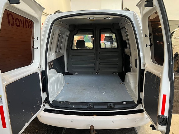 Volkswagen Caddy 12 of 16