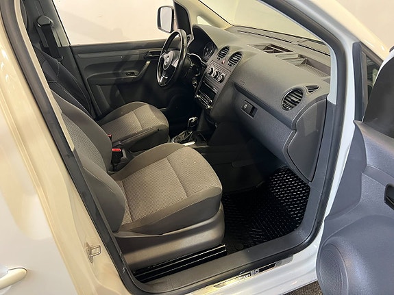 Volkswagen Caddy 10 of 16