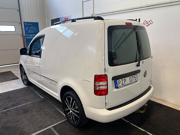 Volkswagen Caddy 5 of 16