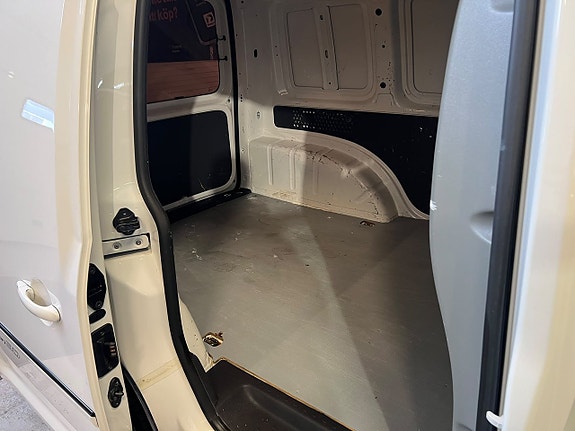 Volkswagen Caddy 9 of 16