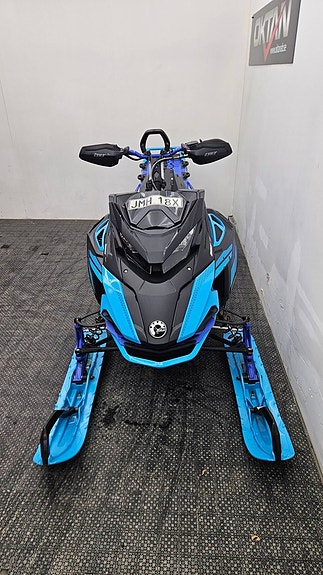 Lynx Boondocker 3900 DS 4 of 6
