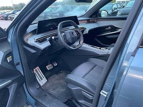 Peugeot 5008 5 of 5