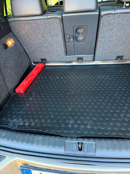 Volkswagen Tiguan 6 of 9