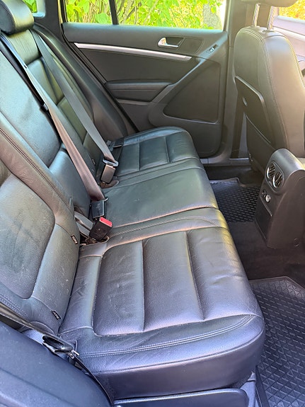 Volkswagen Tiguan 7 of 9