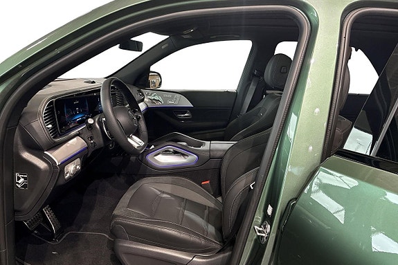 Mercedes-Benz GLE53 11 of 17