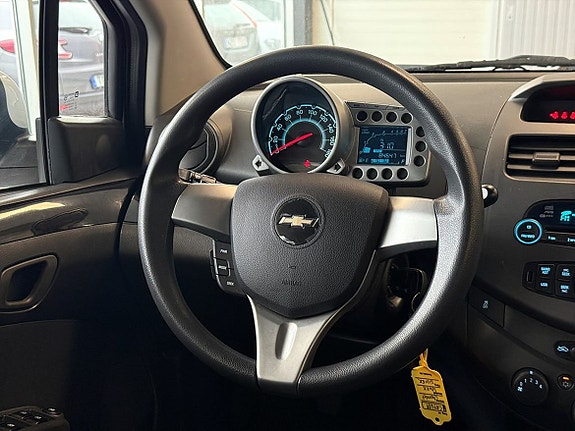 Chevrolet Spark 11 of 15