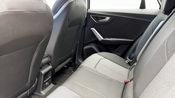 Audi Q2 11 of 12