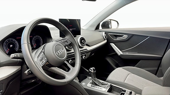 Audi Q2 7 of 12