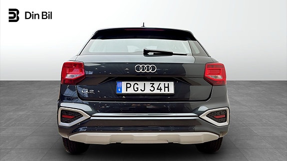 Audi Q2 5 of 12