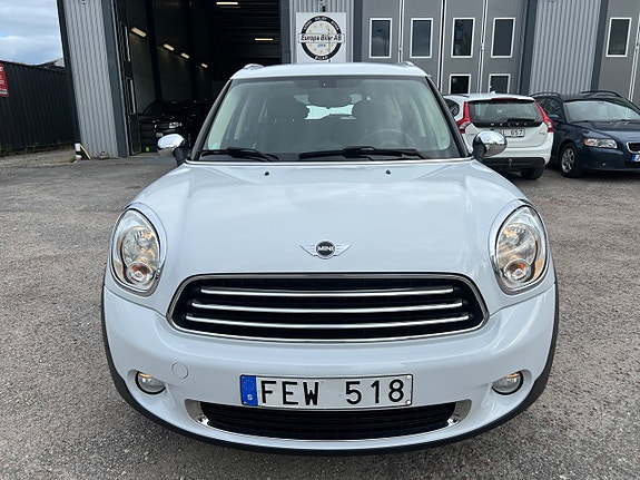 MINI Countryman One 2 of 20