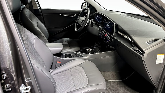 Kia e-Niro 3 of 9