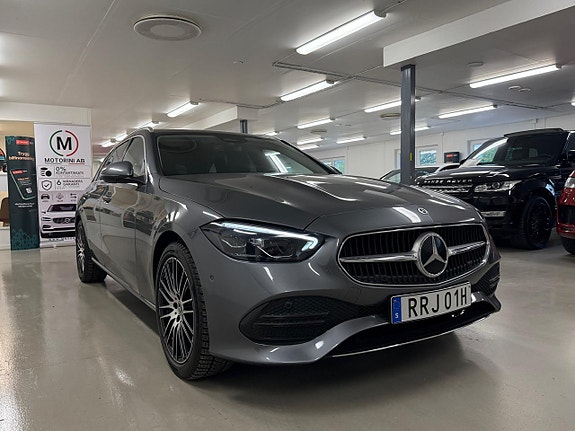 Mercedes-Benz C180 9 of 27