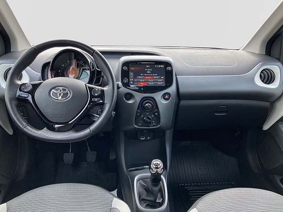 Toyota Aygo 9 of 11
