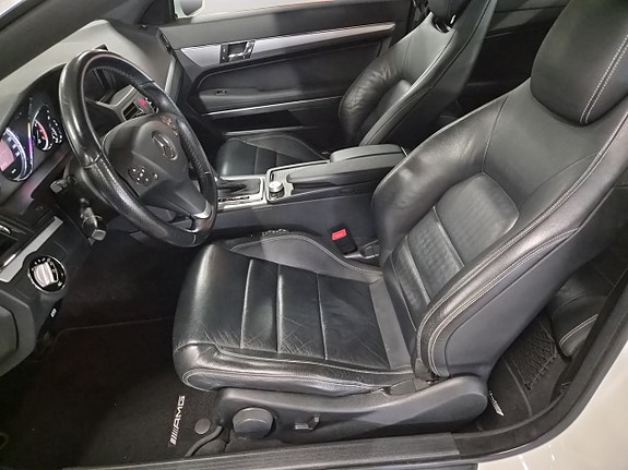 Mercedes-Benz E350 10 of 18
