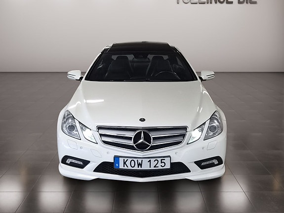 Mercedes-Benz E350 8 of 18