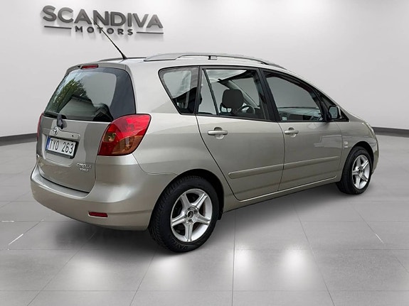 Toyota Corolla Verso 6 of 25