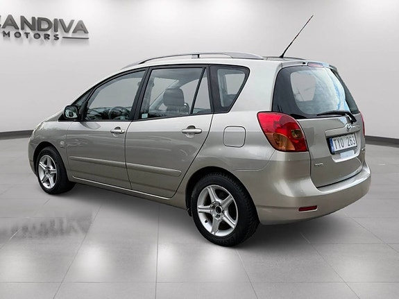 Toyota Corolla Verso 8 of 25