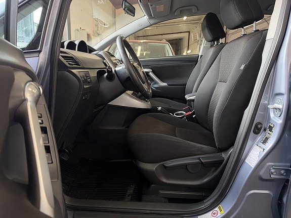 Toyota Verso 12 of 27
