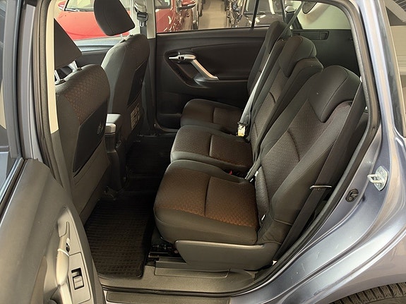 Toyota Verso 15 of 27