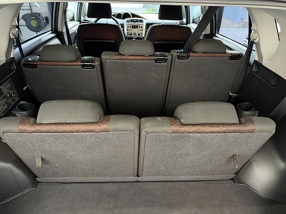 Toyota Verso 13 of 27
