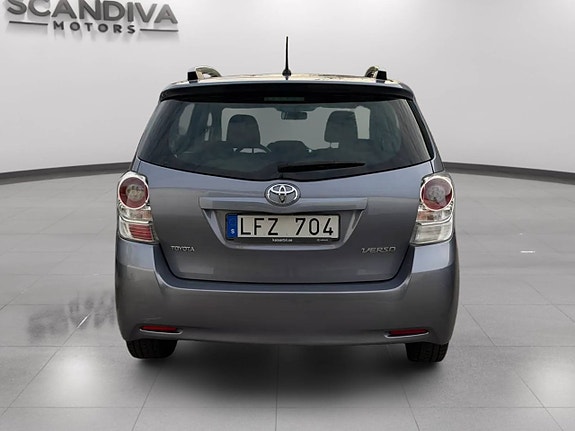Toyota Verso 7 of 27