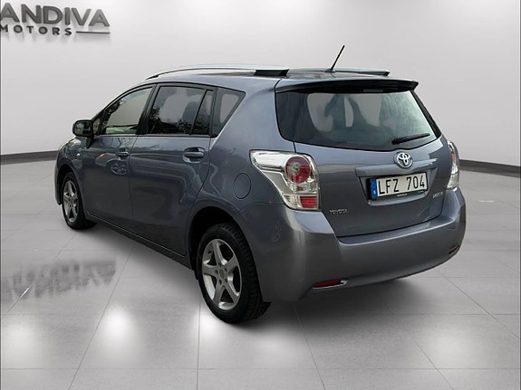 Toyota Verso 6 of 27