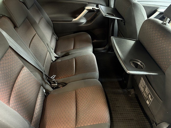Toyota Verso 17 of 27