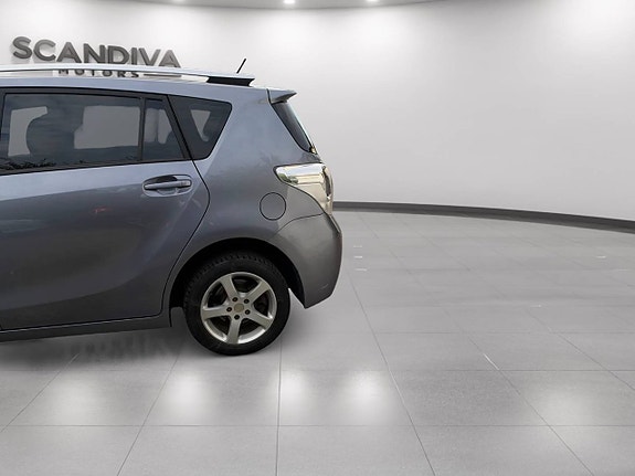 Toyota Verso 10 of 27