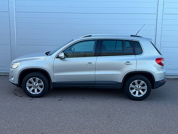 Volkswagen Tiguan 4 of 14