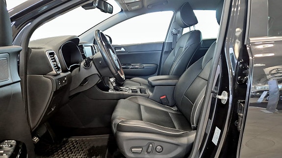 Kia Sportage 8 of 12