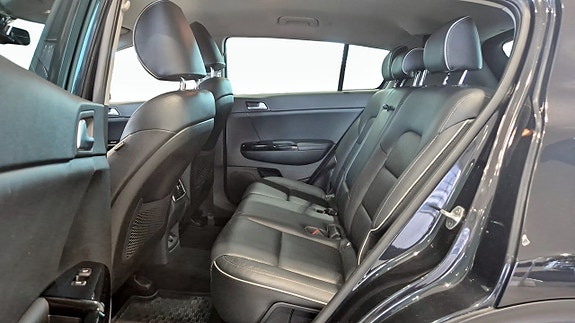Kia Sportage 9 of 12
