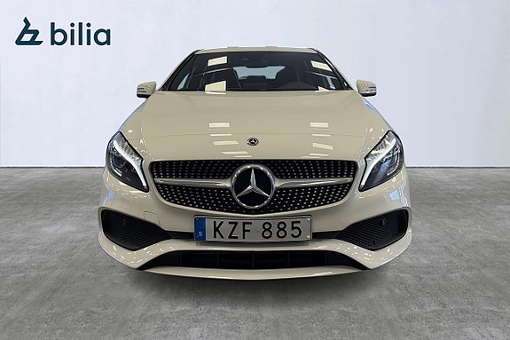 Mercedes-Benz A180 2 of 20