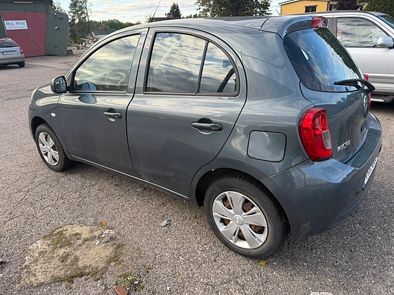 Nissan Micra 3 of 6