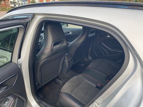 Mercedes-Benz GLA220 d 8 of 19