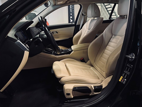 BMW 330e 9 of 30