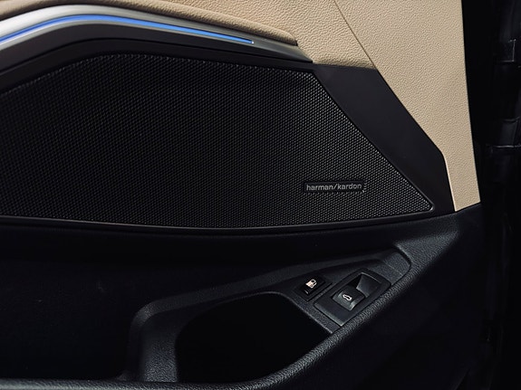 BMW 330e 17 of 30