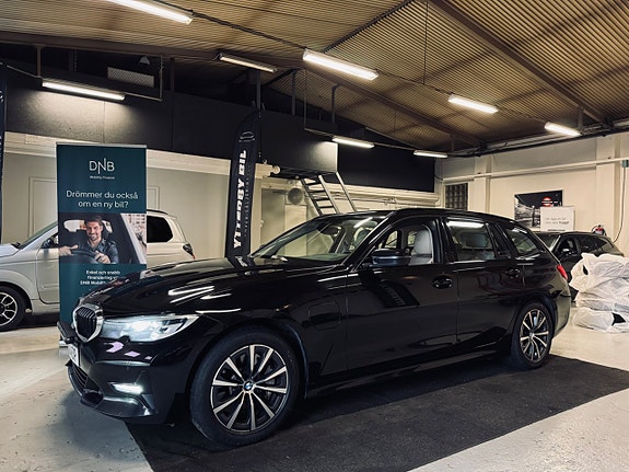 BMW 330e 7 of 30