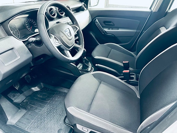 Dacia Duster 9 of 13