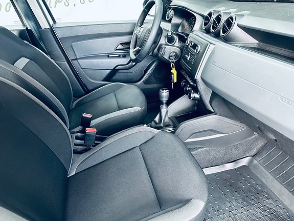 Dacia Duster 12 of 13