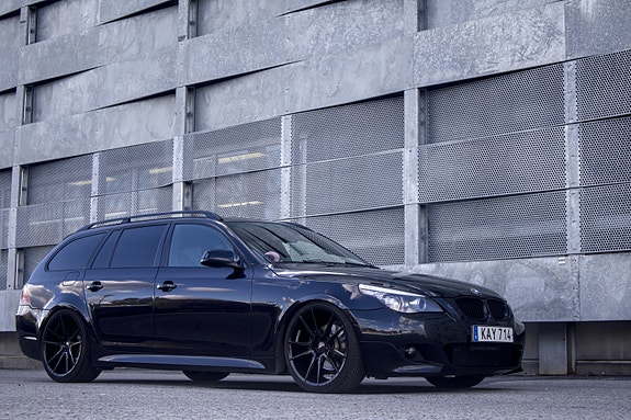 BMW 525d 6 of 13