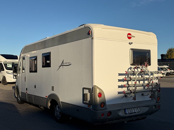 Bürstner Aviano I 684 - Franskbädd - Taksäng - Ugn - Ny klädsel - 5 of 18