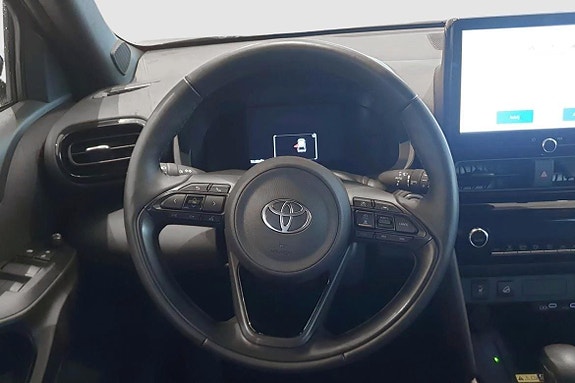 Toyota Yaris Cross 10 of 11
